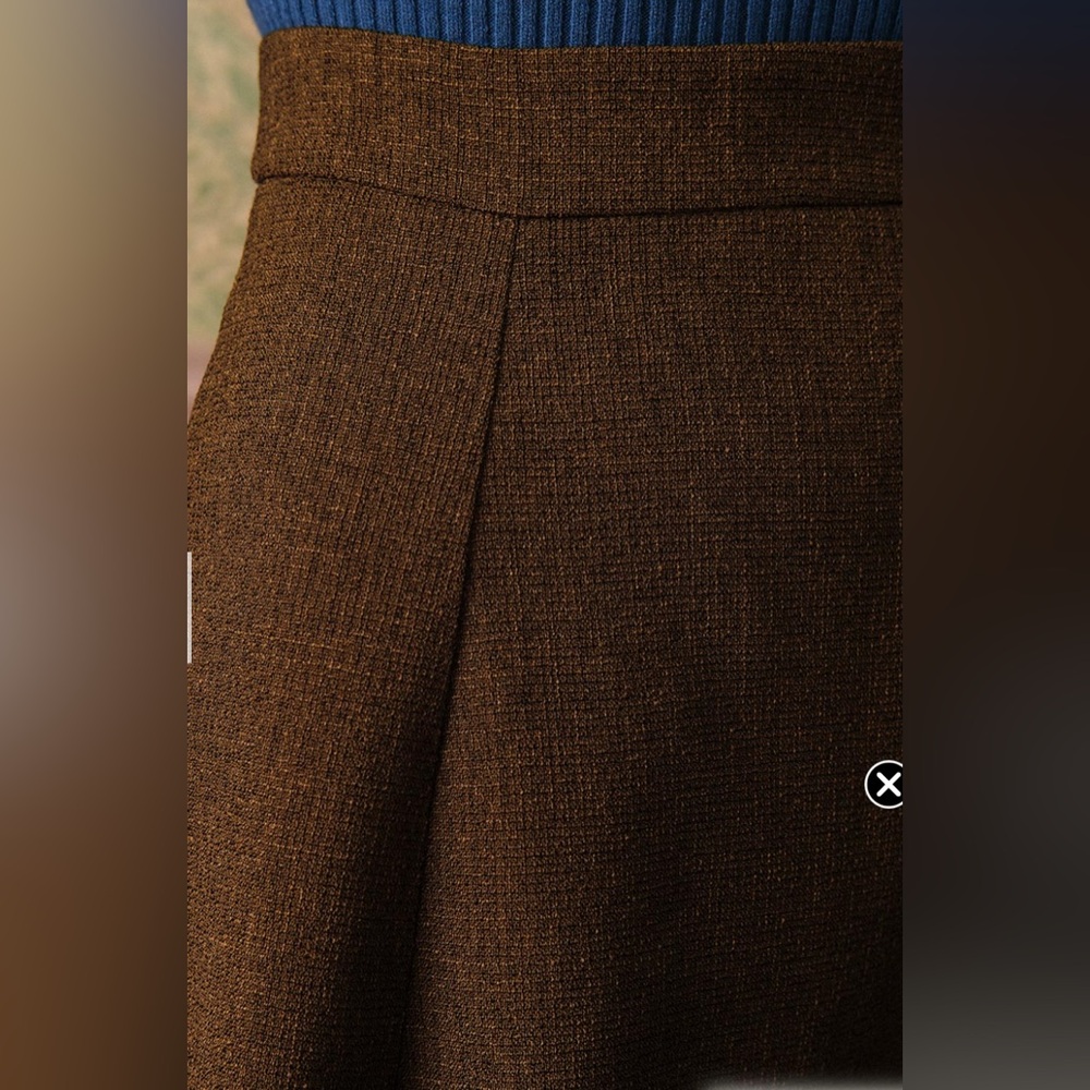 RIHOAS Brown Tweed Suit with Gold Buttons - Picture 11 of 16